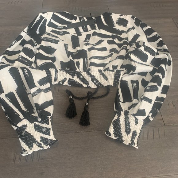 House of Harlow 1960 | NWT | Black patterned Linen Blend Crop Top - Picture 5 of 7